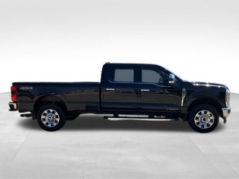 Used 2026 Ford F350 Lariat w/ Chrome Package AWD/4WD image 2