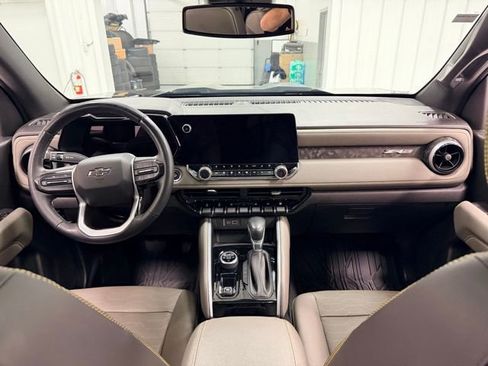 Certified 2023 Chevrolet Colorado ZR2 w/ ZR2 Convenience Package III AWD/4WD image 22