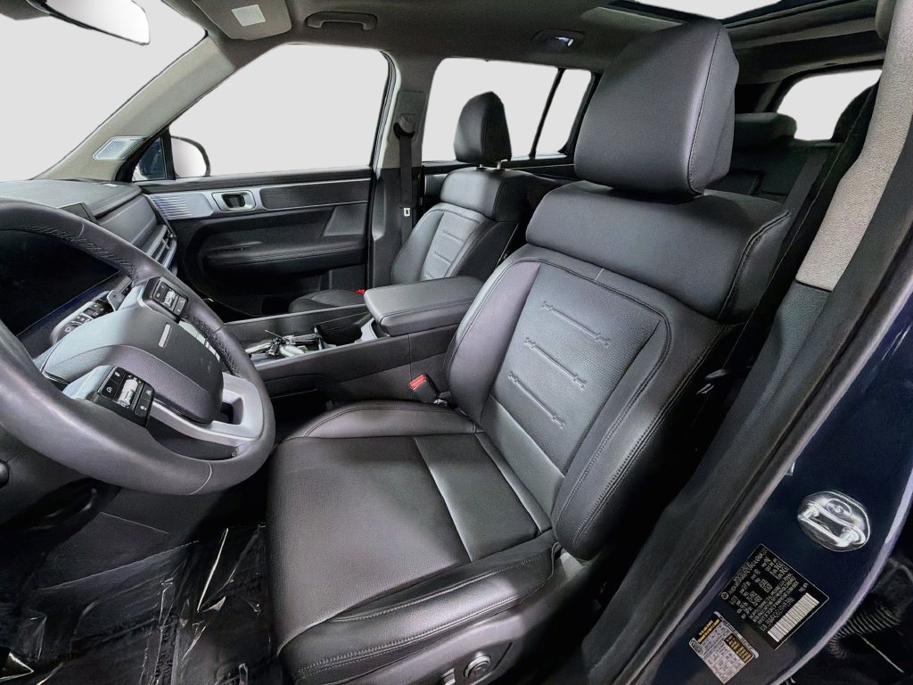 Used 2026 Hyundai Santa Fe Limited AWD/4WD image 23