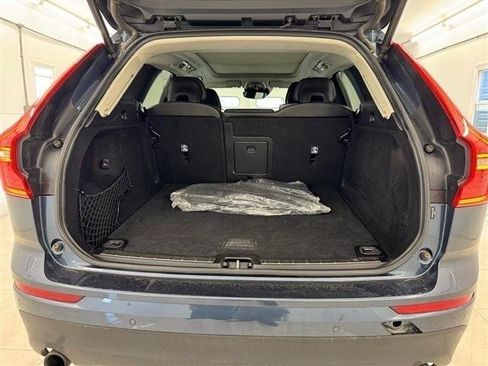 Used 2020 Volvo XC60 T6 Momentum AWD/4WD image 7