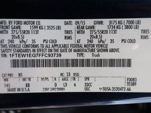 Used 2015 Ford F150 Platinum w/ Equipment Group 701A Luxury image 46