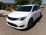 Used 2019 Chrysler Pacifica Limited image 2