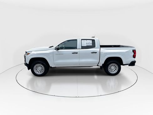 Used 2025 Chevrolet Colorado W/T RWD image 5