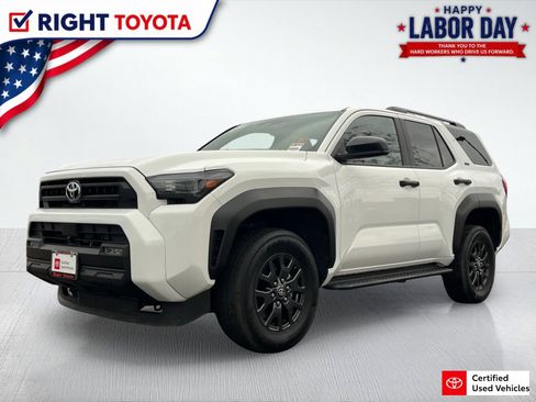 Certified 2025 Toyota 4Runner SR5 AWD/4WD image 1