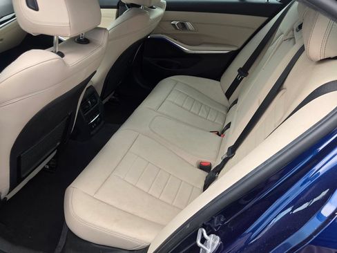 Used 2019 BMW 330i Sedan w/ Convenience Package RWD image 10