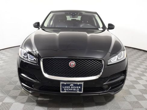 Used 2020 Jaguar F-PACE Prestige image 10