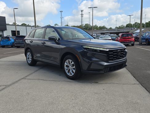 Used 2024 Honda CR-V LX image 2