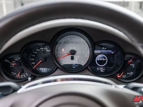 Used 2013 Porsche 911 Carrera S image 9