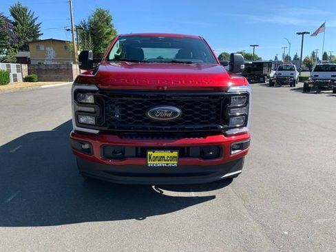 New 2025 Ford F350 XLT w/ Black Appearance Package image 9