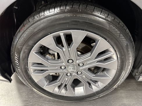 Used 2025 Honda Odyssey Touring image 2
