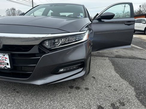 Used 2019 Honda Accord EX image 25