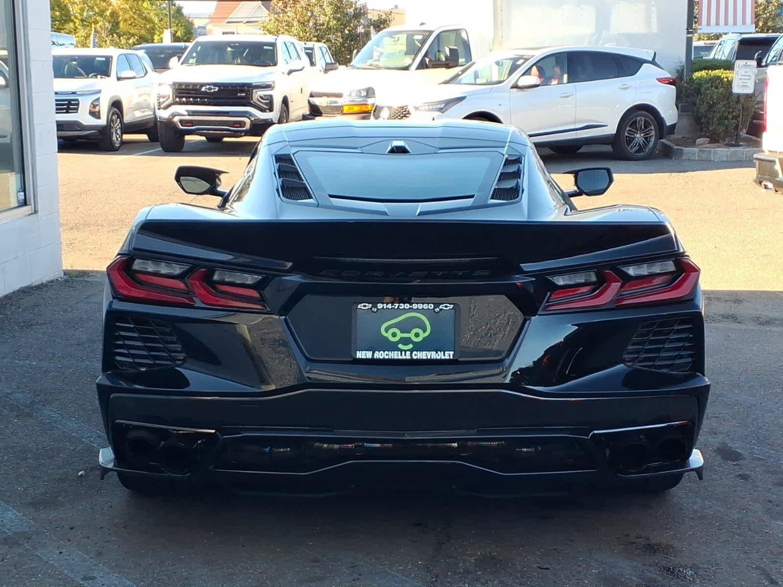 Used 2025 Chevrolet Corvette Stingray Coupe w/ 1LT RWD image 5