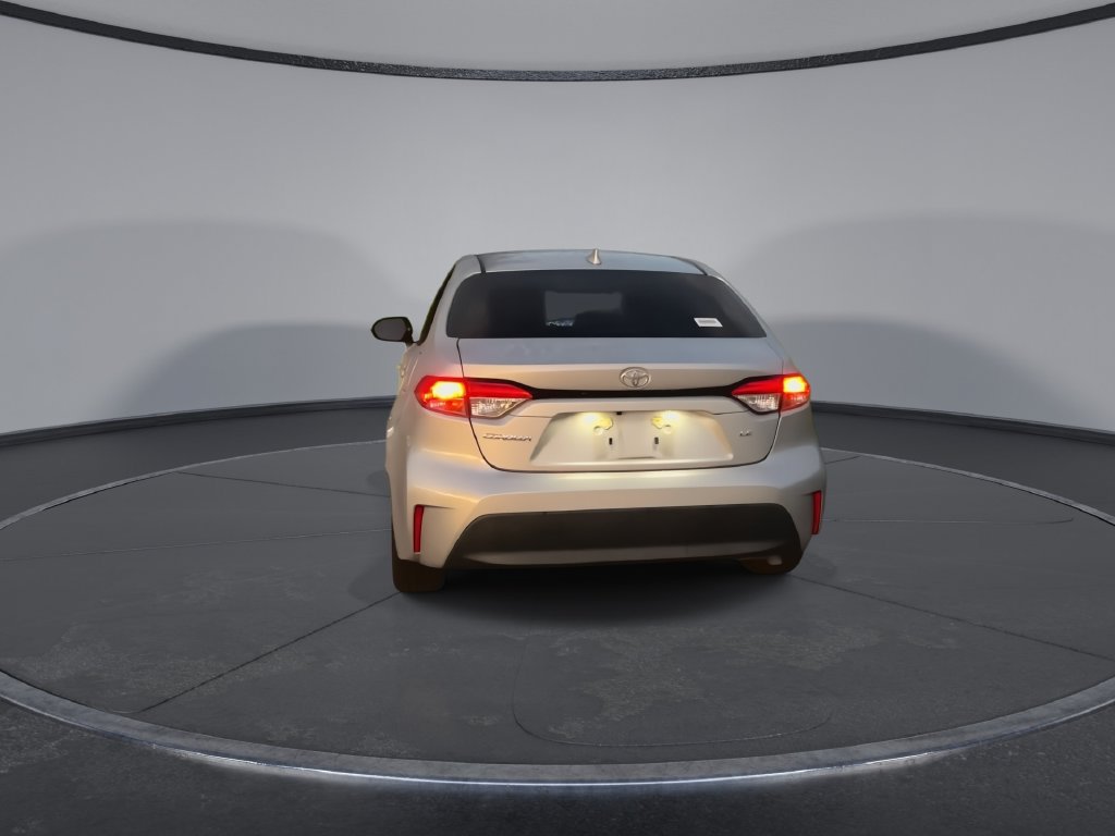 Used 2023 Toyota Corolla LE FWD image 7