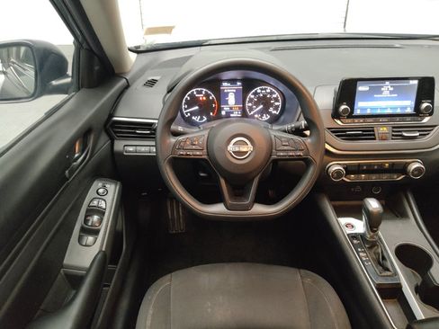 Used 2024 Nissan Altima 2.5 S FWD image 22