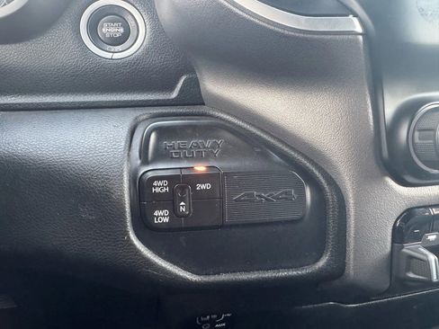 Used 2021 RAM 2500 Big Horn AWD/4WD image 39