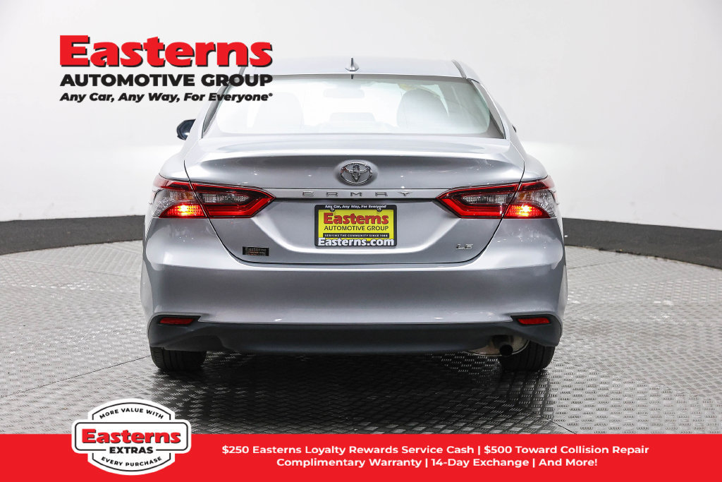 Used 2023 Toyota Camry LE FWD image 7