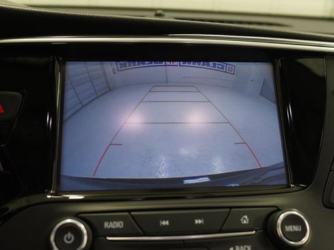 Used 2020 Buick Envision Essence FWD image 15