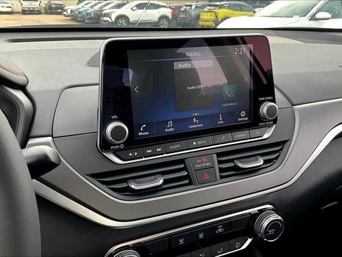 New 2025 Nissan Altima 2.5 SR image 13