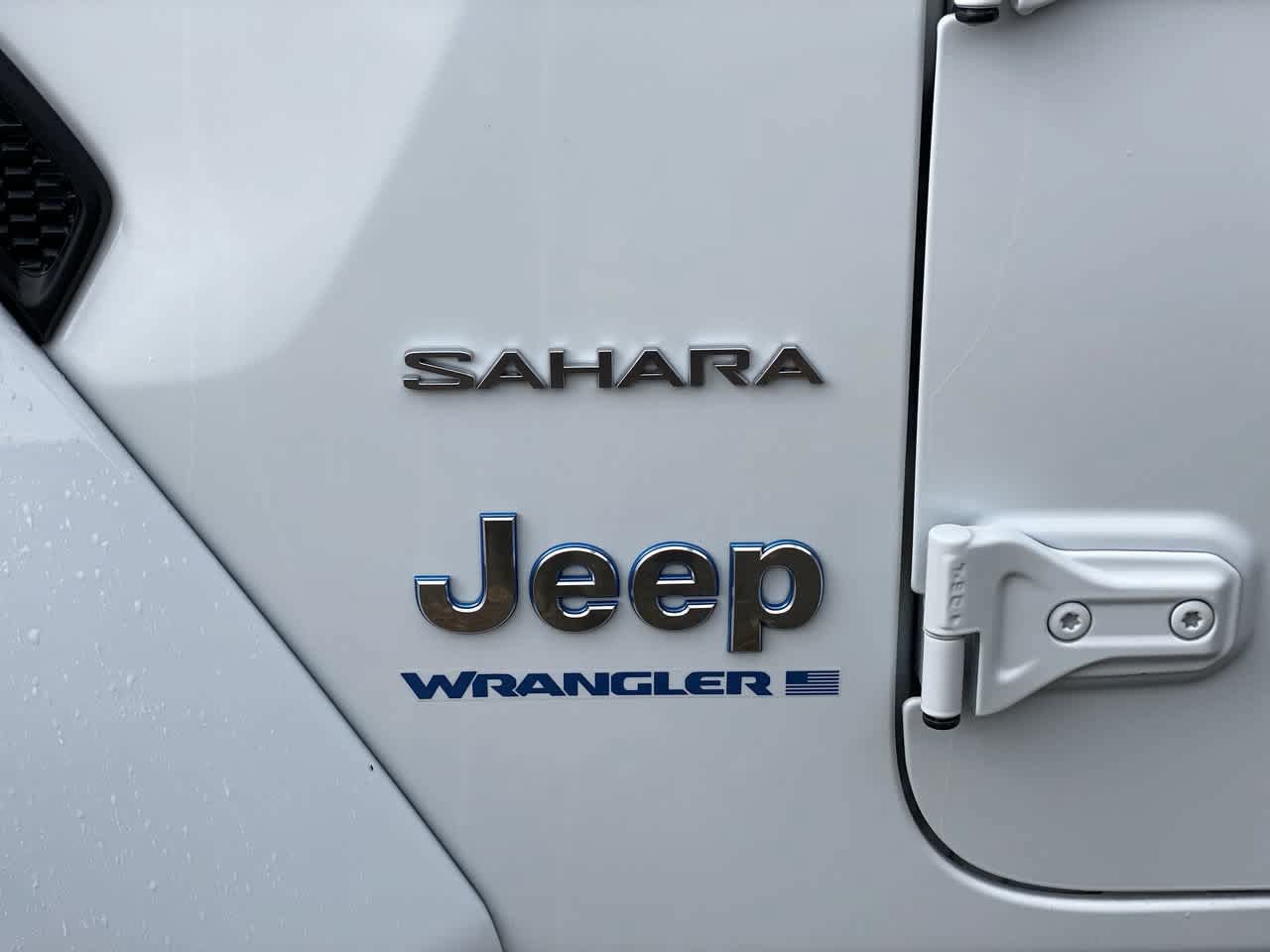 Used 2024 Jeep Wrangler Unlimited Sahara AWD/4WD image 10