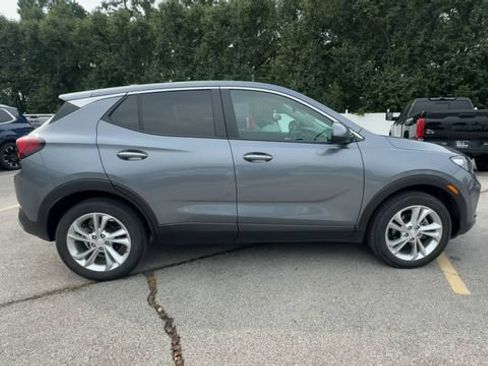 Used 2022 Buick Encore GX Preferred w/ Cold Weather Comfort Package FWD image 9