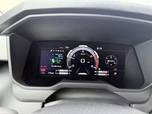New 2026 Toyota Tundra Limited AWD/4WD image 32