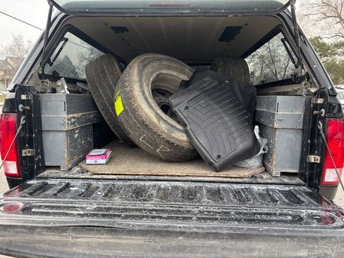 Used 2018 RAM 2500 SLT w/ Popular Equipment Group image 9