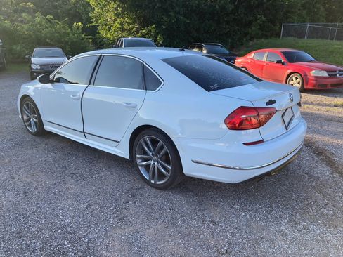 Used 2016 Volkswagen Passat 1.8T S FWD image 5