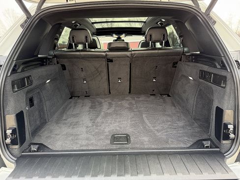 Used 2021 BMW X5 M50i image 26