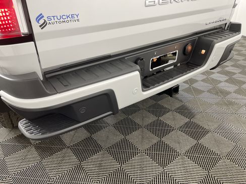 Used 2021 GMC Canyon Denali image 6