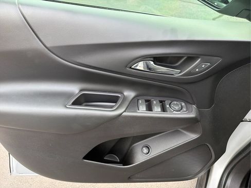Used 2019 Chevrolet Equinox LT FWD image 20