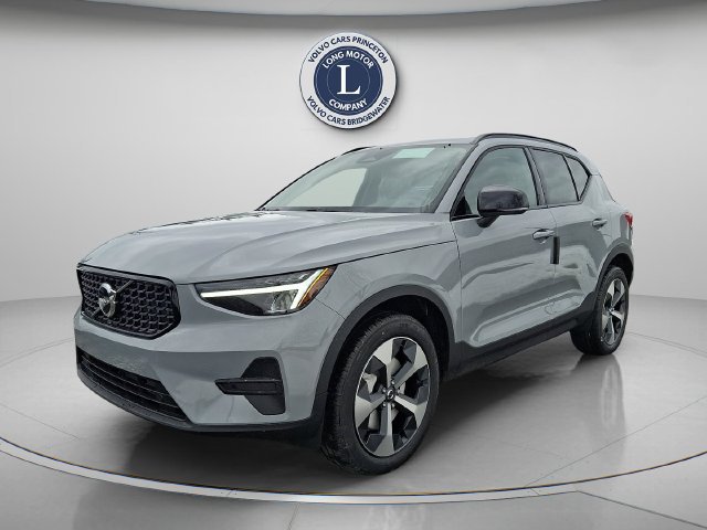 New 2026 Volvo XC40 B5 Core w/ Protection Package Premier AWD/4WD image 1