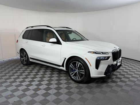 Used 2026 BMW X7 xDrive40i image 7