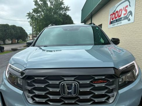 Used 2023 Honda Passport TrailSport image 10