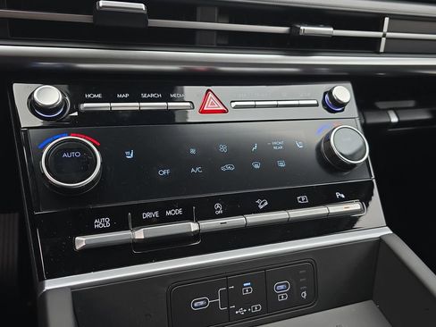 Used 2026 Hyundai Santa Fe SEL image 23