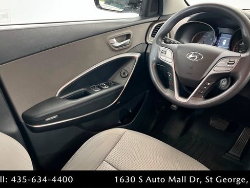 Used 2017 Hyundai Santa Fe Sport image 11