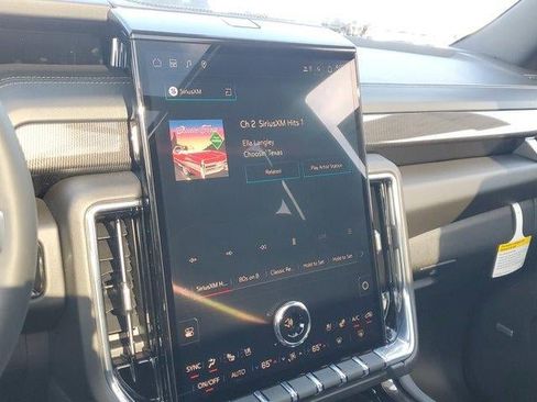 New 2026 GMC Yukon XL Elevation w/ Elevation Premium Package image 24