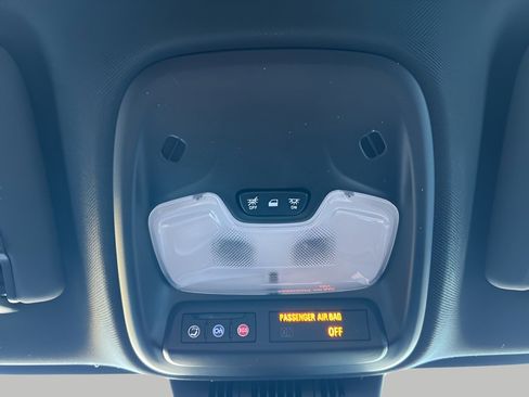 Used 2024 Chevrolet Colorado Trail Boss w/ Advanced Trailering Package image 16