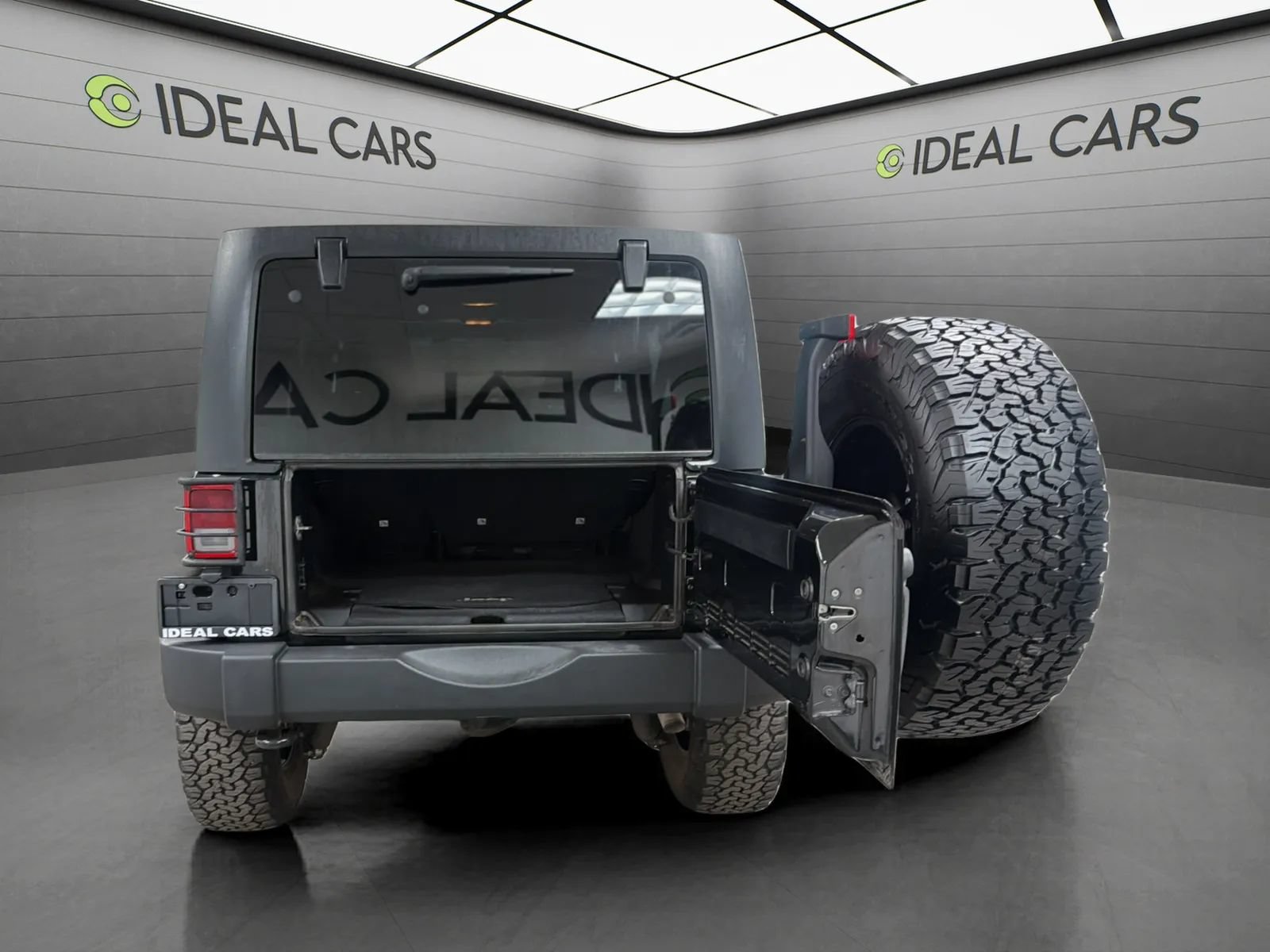 Used 2012 Jeep Wrangler Unlimited Sport AWD/4WD image 9