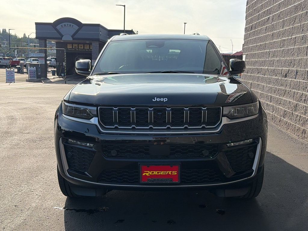 New 2027 Jeep Grand Cherokee L Limited w/ Technology Group II AWD/4WD image 2