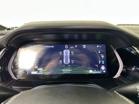 Used 2023 Jeep Grand Cherokee Overland w/ Luxury Tech Group IV image 17