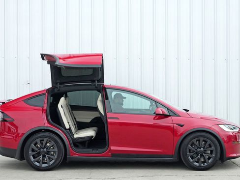 Used 2023 Tesla Model X Standard Range image 54