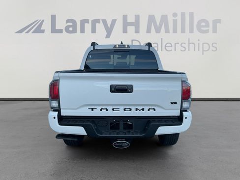 Certified 2023 Toyota Tacoma TRD Off-Road image 4