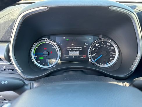 New 2025 Toyota Highlander XLE image 28