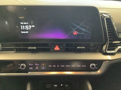 Certified 2024 Kia Sportage EX AWD/4WD image 15