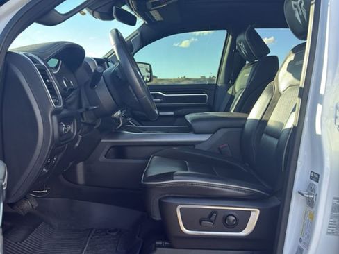 Used 2022 RAM 1500 Laramie w/ Sport Appearance Package image 9