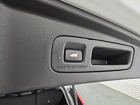Used 2024 Honda CR-V EX-L image 33