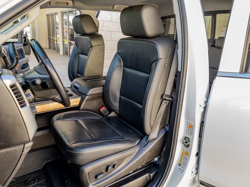 Used 2019 Chevrolet Silverado 2500 LTZ w/ Duramax Plus Package image 28