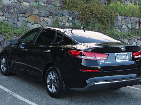 Used 2019 Kia Optima LX FWD image 7