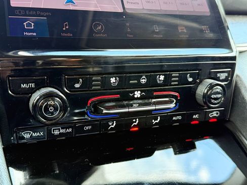 Used 2023 Jeep Grand Cherokee 4WD 4xe w/ Luxury Tech Group II image 15