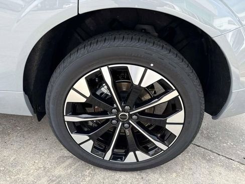 New 2026 Volvo XC60 B5 Plus w/ Climate Package image 5